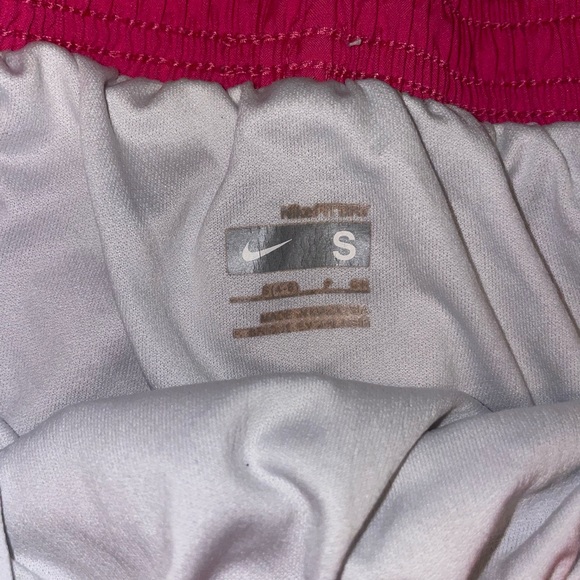 Women’s Nike shorts size small hot pink - Picture 2 of 3